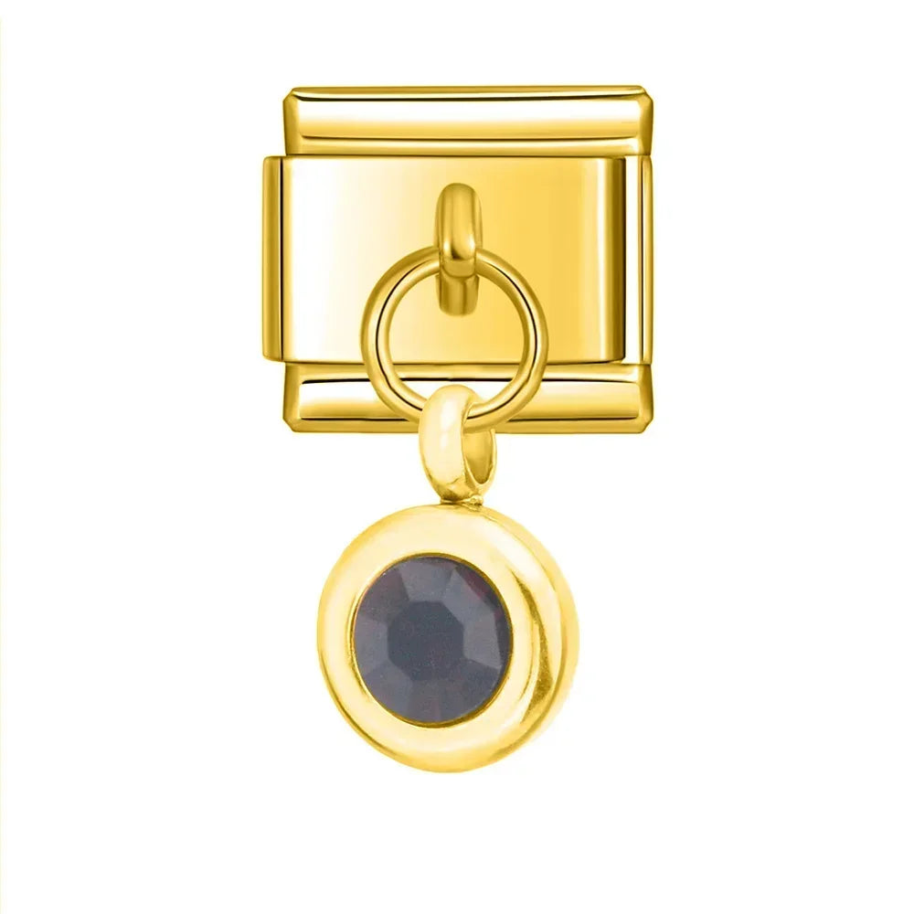 Colgante de oro con piedra negra
